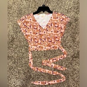 Cropped T- shirt, size small, from No Comment NY LA